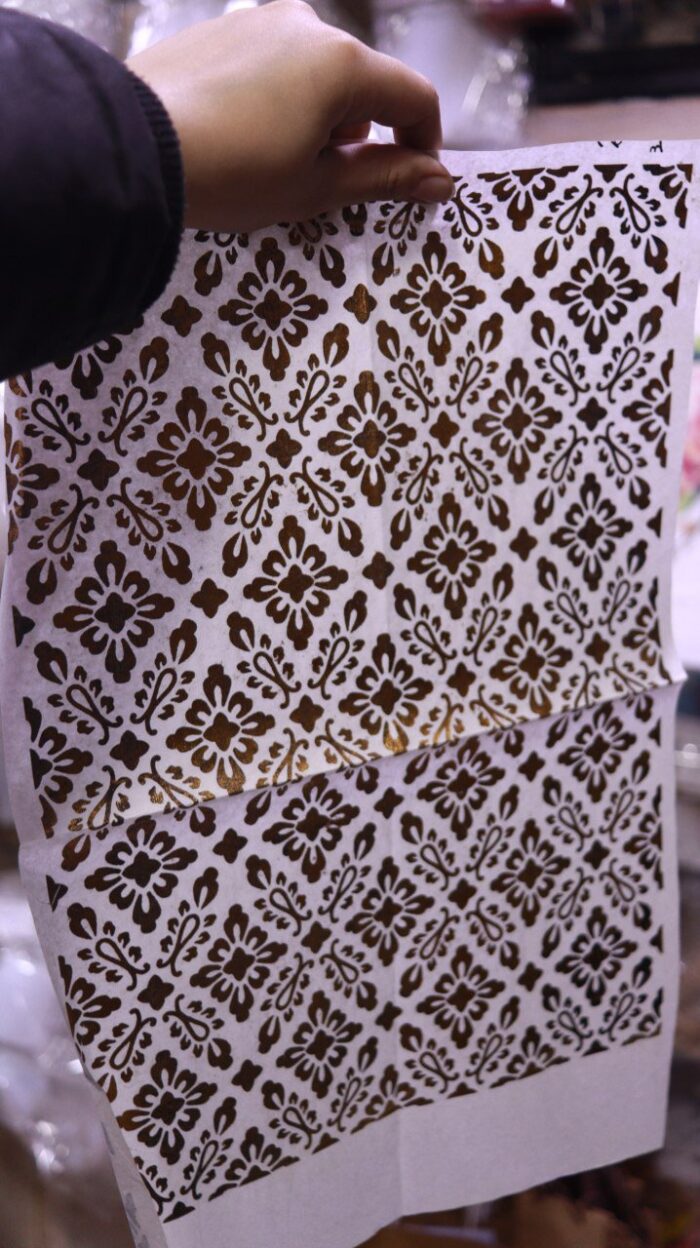 ⁦منديل ديكوباج ذهبي ش5⁩ - الصورة ⁦3⁩