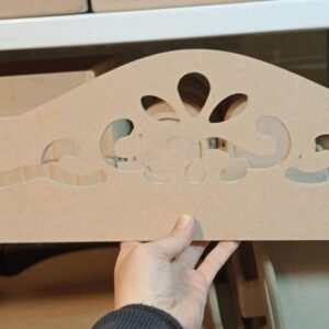 عليقه خشب mdf مزخرفة