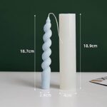 ⁦قالب شمع عمود طويل ملتوي⁩ - الصورة ⁦2⁩