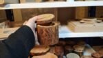 ⁦علبه جذوع من الشجر الطبيعي معزوله⁩ - الصورة ⁦3⁩